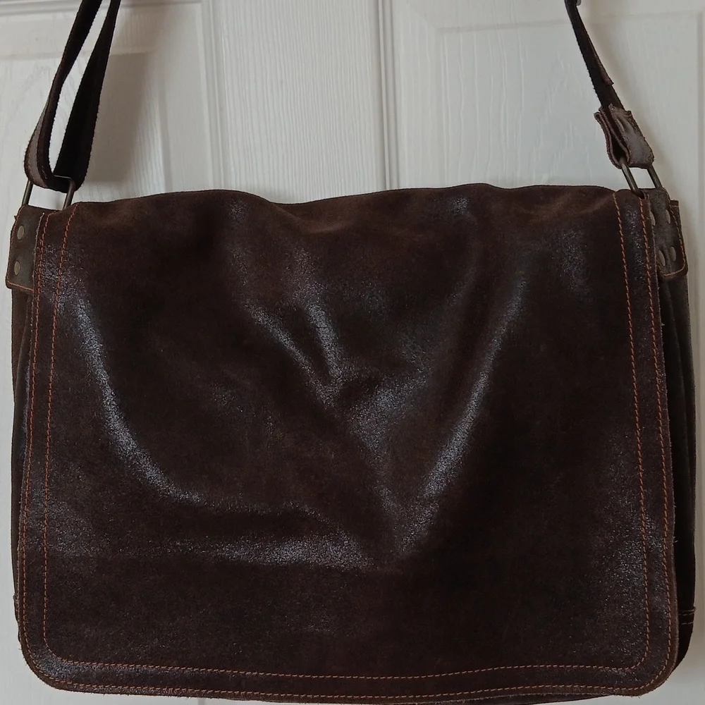 Sale!!!Vintage Distressed Large Brown Leather Messenger Bag.HandCrafted.Unisex.